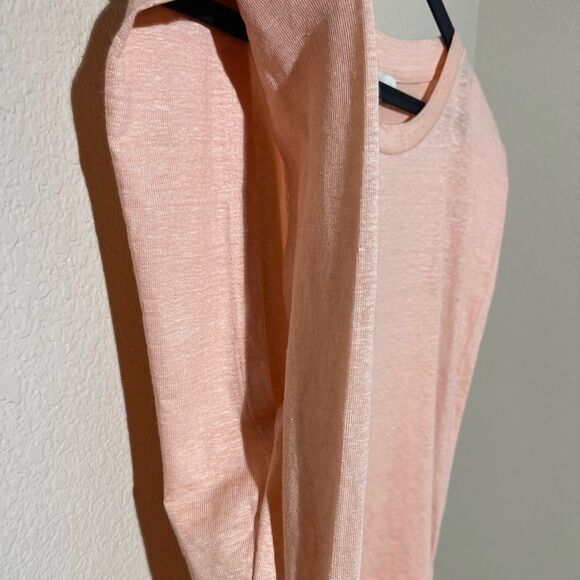 Elegant Peach Sleeveless Muscle Tee - Picture 4 of 8